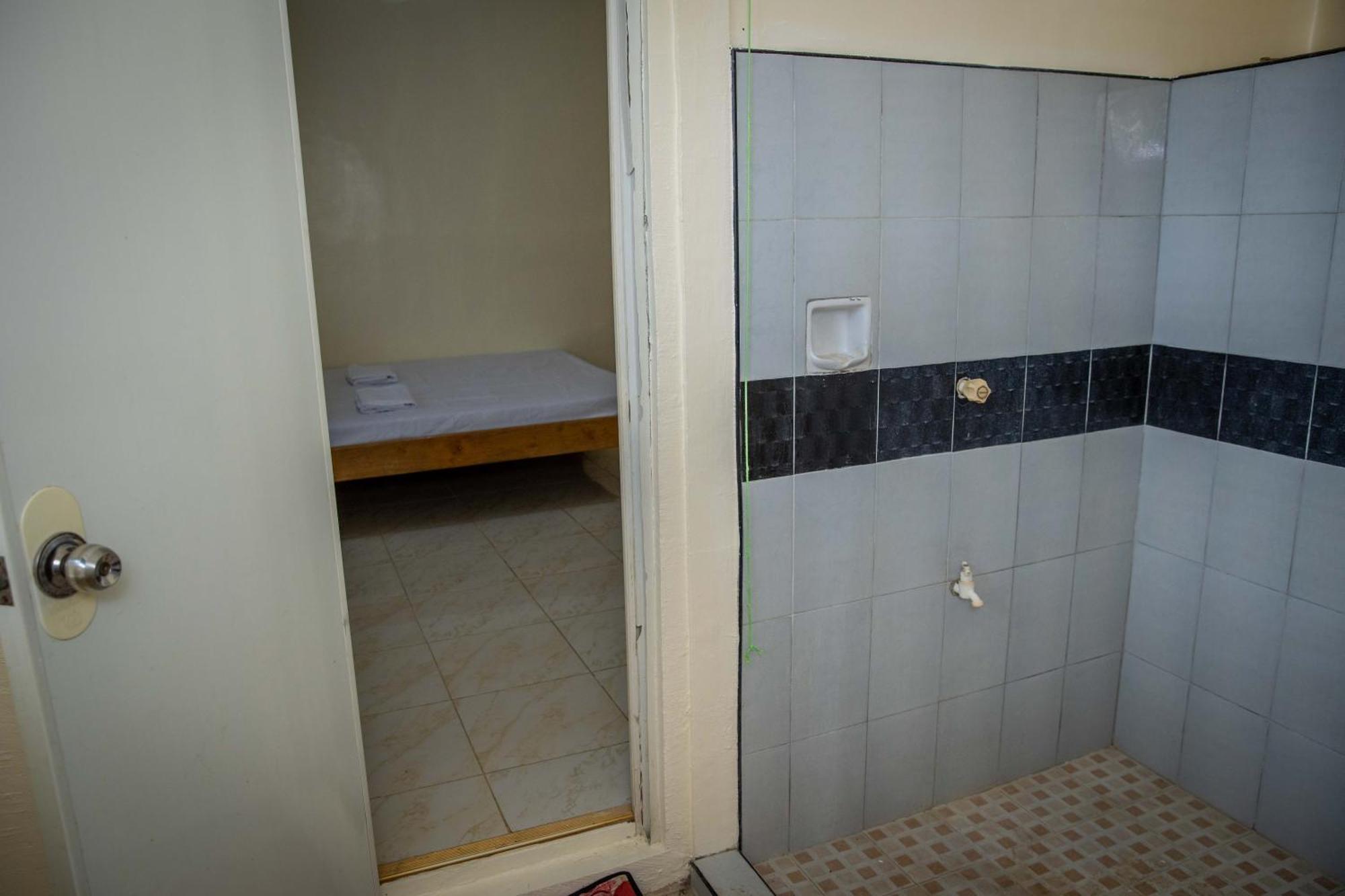 Fardesam - Budget Friendly Guest House Siquijor Buitenkant foto
